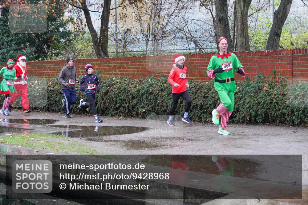 07.12.2025 - St. Pauli X-Mass-Run No. 15 Michael Burmester http://msf.ph/oto/9428968 07.12.2025 09:41:07 Laufen 488, 1782, 1785, 4032, 1744, 804 meine-sportfotos.de