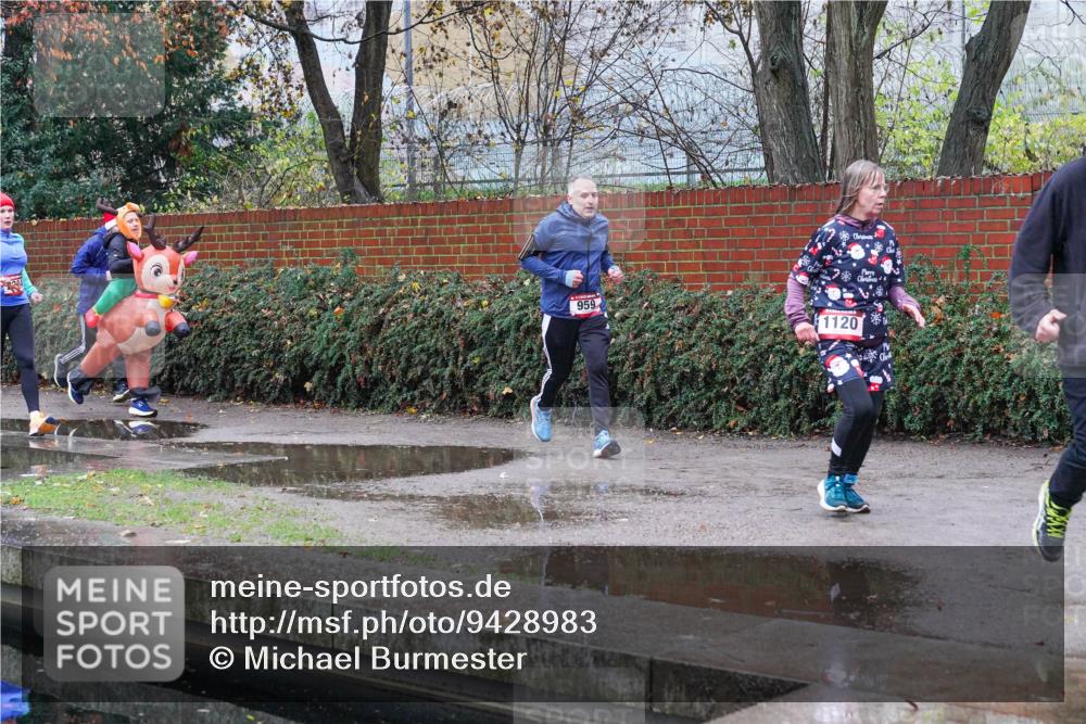 07.12.2025 - St. Pauli X-Mass-Run No. 15 Michael Burmester http://msf.ph/oto/9428983 07.12.2025 09:41:13 Laufen 959, 1120 meine-sportfotos.de