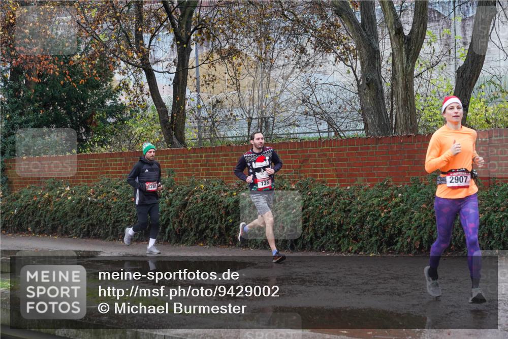 07.12.2025 - St. Pauli X-Mass-Run No. 15 Michael Burmester http://msf.ph/oto/9429002 07.12.2025 11:20:16 Laufen 1281, 728, 2907 meine-sportfotos.de