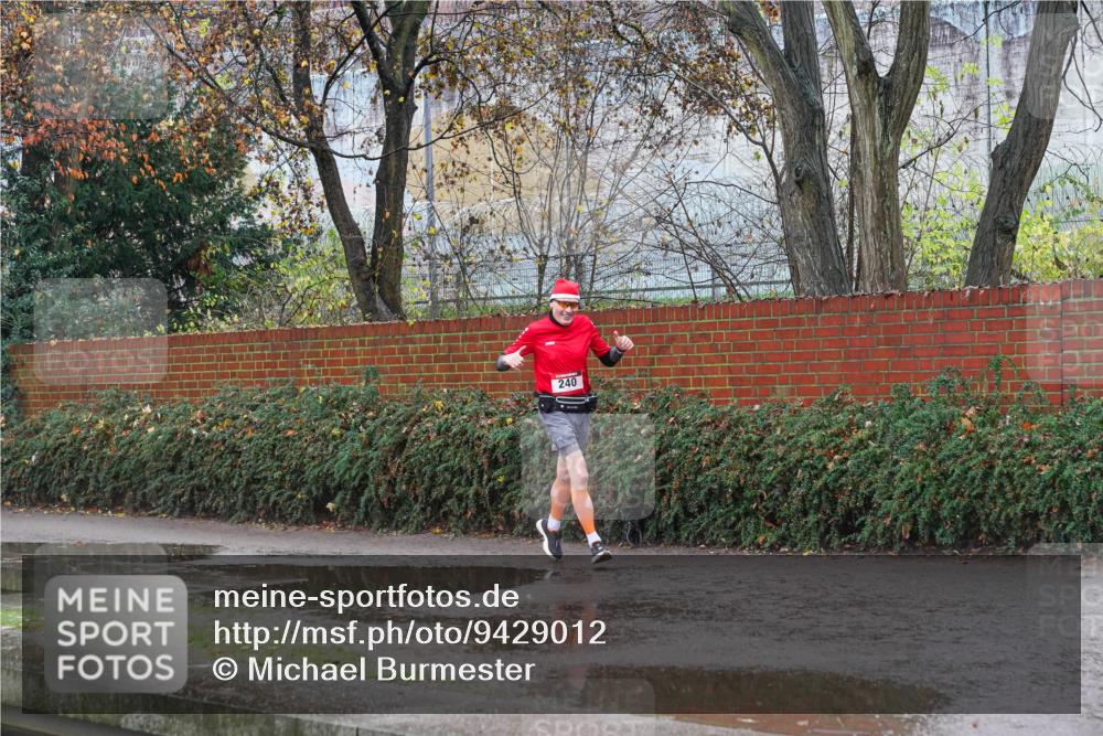 07.12.2025 - St. Pauli X-Mass-Run No. 15 Michael Burmester http://msf.ph/oto/9429012 07.12.2025 11:20:38 Laufen 240 meine-sportfotos.de