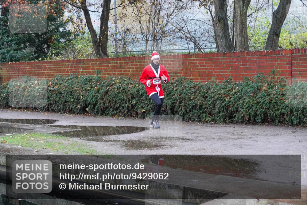 07.12.2025 - St. Pauli X-Mass-Run No. 15 Michael Burmester http://msf.ph/oto/9429062 07.12.2025 09:42:12 Laufen 2472 meine-sportfotos.de