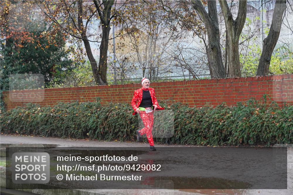 07.12.2025 - St. Pauli X-Mass-Run No. 15 Michael Burmester http://msf.ph/oto/9429082 07.12.2025 11:22:00 Laufen 2144 meine-sportfotos.de