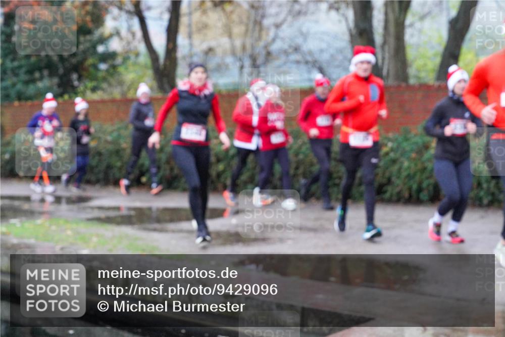 07.12.2025 - St. Pauli X-Mass-Run No. 15 Michael Burmester http://msf.ph/oto/9429096 07.12.2025 09:42:45 Laufen  meine-sportfotos.de