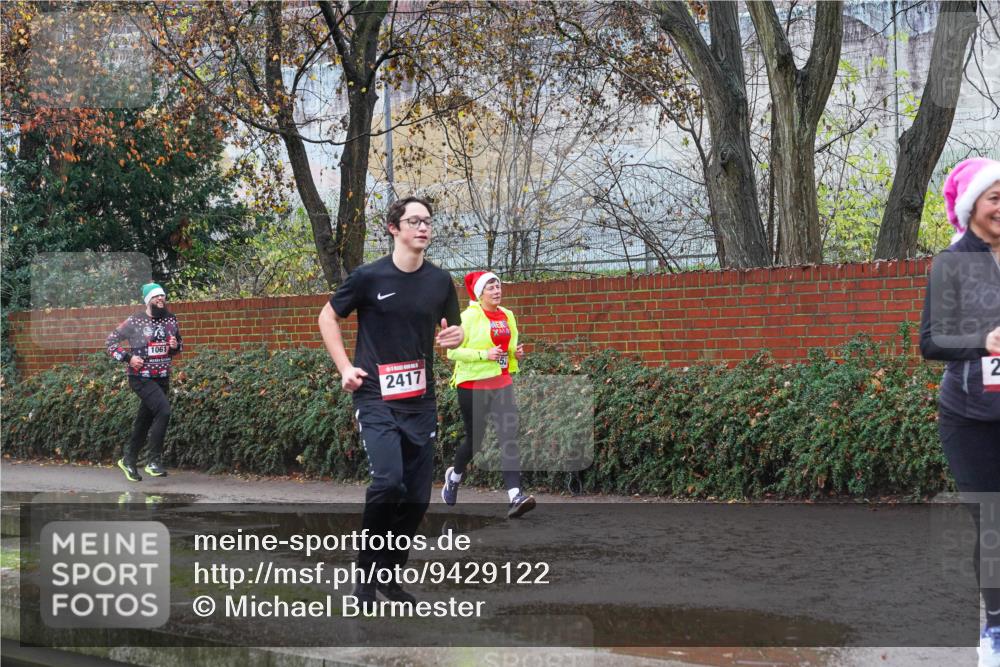 07.12.2025 - St. Pauli X-Mass-Run No. 15 Michael Burmester http://msf.ph/oto/9429122 07.12.2025 11:22:36 Laufen 1061, 2417, 2 meine-sportfotos.de