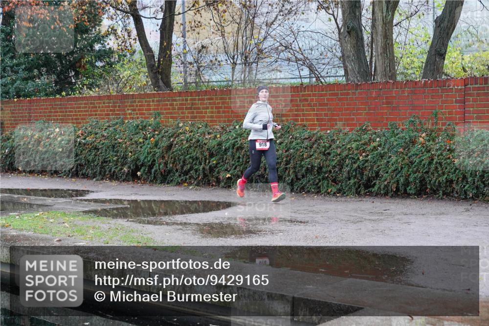07.12.2025 - St. Pauli X-Mass-Run No. 15 Michael Burmester http://msf.ph/oto/9429165 07.12.2025 09:43:18 Laufen 918 meine-sportfotos.de