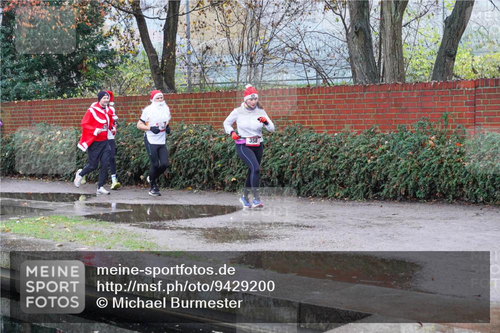 07.12.2025 - St. Pauli X-Mass-Run No. 15 Michael Burmester http://msf.ph/oto/9429200 07.12.2025 09:43:49 Laufen  meine-sportfotos.de