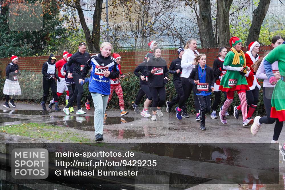 07.12.2025 - St. Pauli X-Mass-Run No. 15 Michael Burmester http://msf.ph/oto/9429235 07.12.2025 09:44:04 Laufen 387, 1217, 2366, 3330, 3333 meine-sportfotos.de