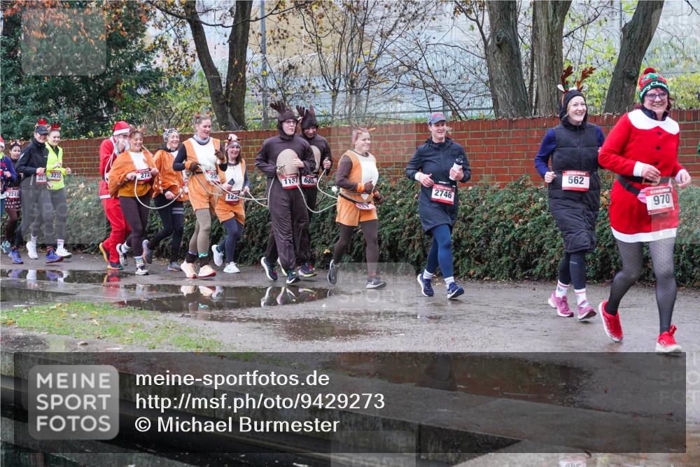 07.12.2025 - St. Pauli X-Mass-Run No. 15 Michael Burmester http://msf.ph/oto/9429273 07.12.2025 09:44:21 Laufen 2249, 321, 3232, 272, 123, 1137, 685, 562, 2746, 970 meine-sportfotos.de
