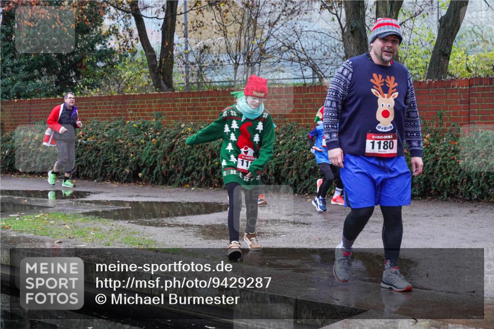 07.12.2025 - St. Pauli X-Mass-Run No. 15 Michael Burmester http://msf.ph/oto/9429287 07.12.2025 09:44:30 Laufen 11, 1180 meine-sportfotos.de