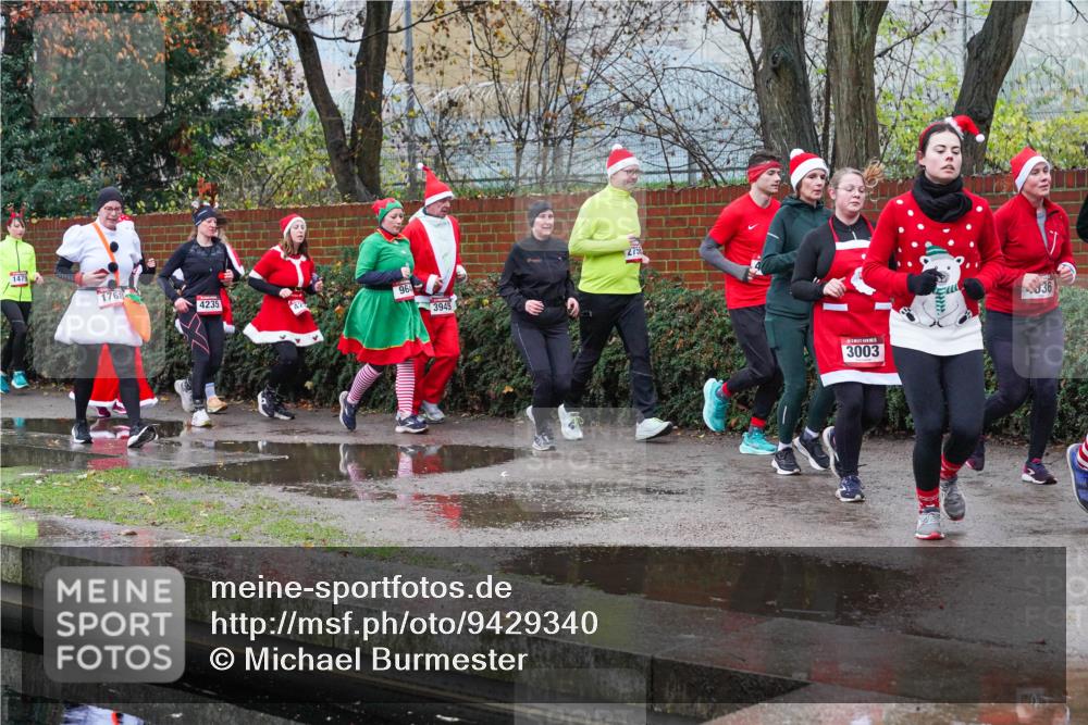 07.12.2025 - St. Pauli X-Mass-Run No. 15 Michael Burmester http://msf.ph/oto/9429340 07.12.2025 09:45:00 Laufen 4235, 964, 3945, 3003, 36 meine-sportfotos.de