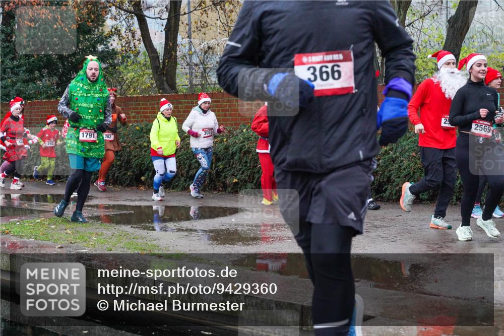 07.12.2025 - St. Pauli X-Mass-Run No. 15 Michael Burmester http://msf.ph/oto/9429360 07.12.2025 09:45:08 Laufen 292, 1791, 202, 3085, 366, 25, 2569, 5 meine-sportfotos.de