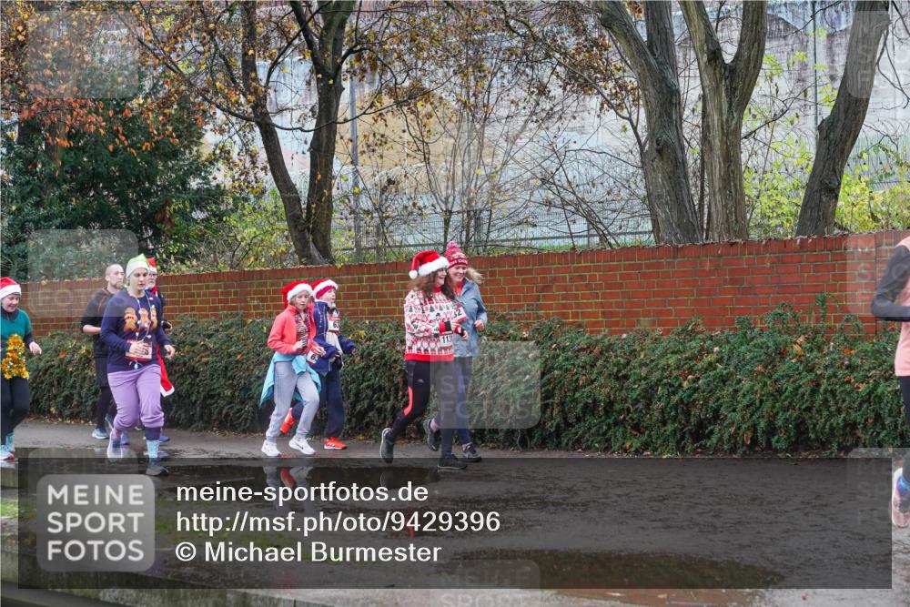 07.12.2025 - St. Pauli X-Mass-Run No. 15 Michael Burmester http://msf.ph/oto/9429396 07.12.2025 11:25:46 Laufen 113 meine-sportfotos.de