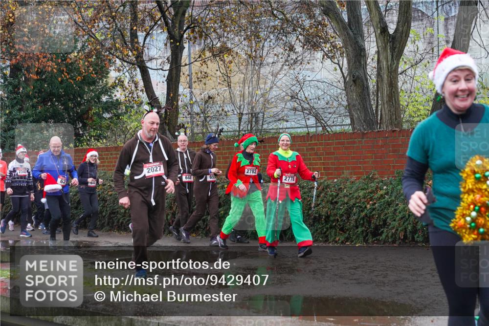 07.12.2025 - St. Pauli X-Mass-Run No. 15 Michael Burmester http://msf.ph/oto/9429407 07.12.2025 11:25:51 Laufen 2344, 62, 644, 2027, 648, 650, 2782, 2778 meine-sportfotos.de