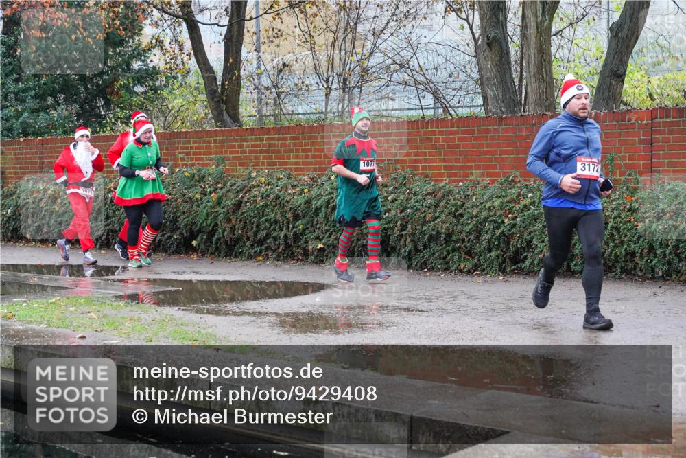 07.12.2025 - St. Pauli X-Mass-Run No. 15 Michael Burmester http://msf.ph/oto/9429408 07.12.2025 09:45:30 Laufen 1072, 1077, 3172 meine-sportfotos.de