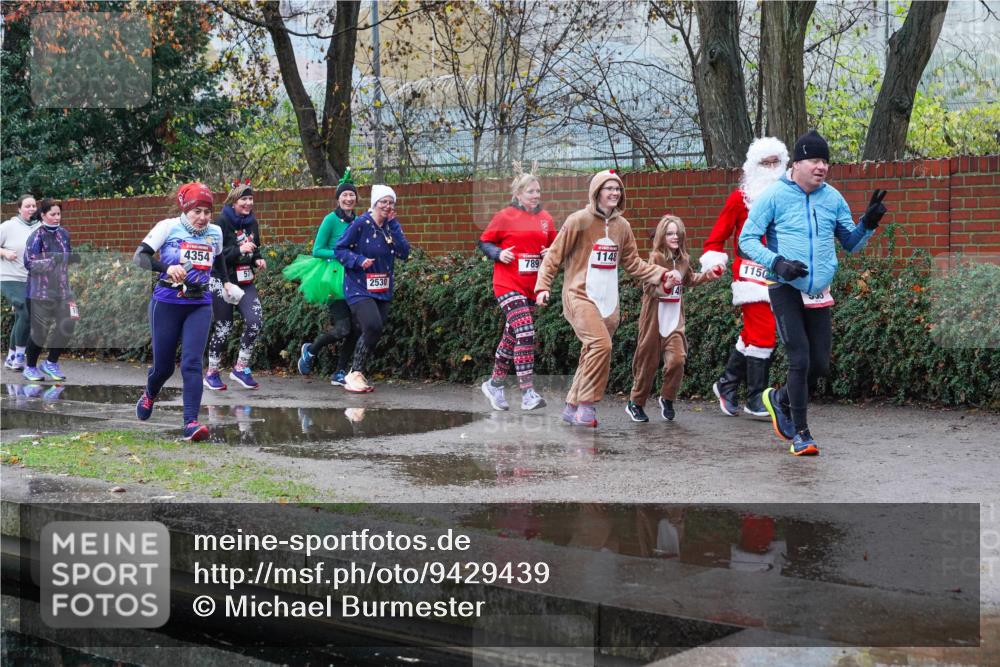 07.12.2025 - St. Pauli X-Mass-Run No. 15 Michael Burmester http://msf.ph/oto/9429439 07.12.2025 09:45:46 Laufen 4354, 2530, 789, 1148, 1150 meine-sportfotos.de