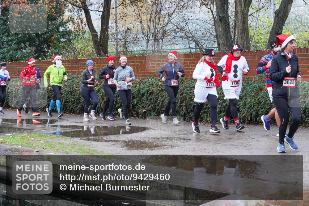 07.12.2025 - St. Pauli X-Mass-Run No. 15 Michael Burmester http://msf.ph/oto/9429460 07.12.2025 09:45:55 Laufen 4739, 473, 393, 3935, 1735, 1736, 3628 meine-sportfotos.de