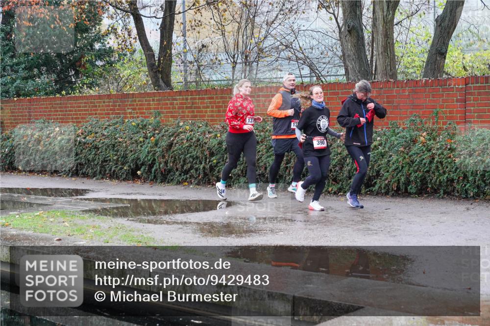 07.12.2025 - St. Pauli X-Mass-Run No. 15 Michael Burmester http://msf.ph/oto/9429483 07.12.2025 09:46:09 Laufen 137, 13, 1912, 390 meine-sportfotos.de