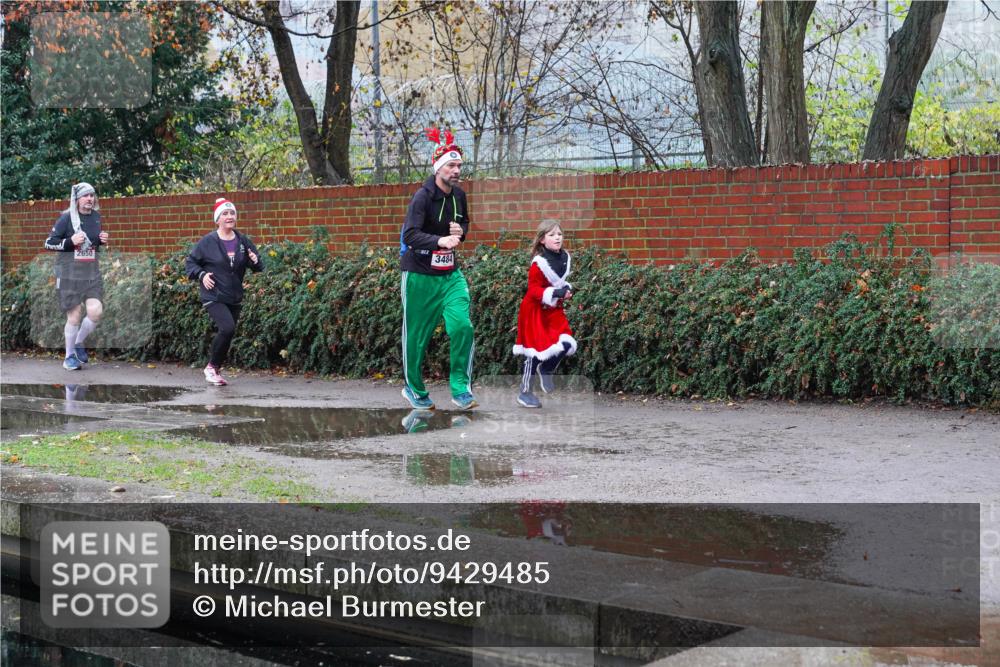07.12.2025 - St. Pauli X-Mass-Run No. 15 Michael Burmester http://msf.ph/oto/9429485 07.12.2025 09:46:13 Laufen 2650, 3484 meine-sportfotos.de