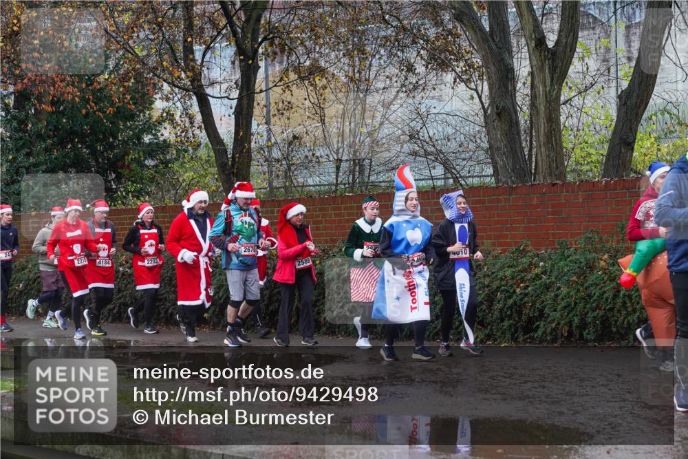 07.12.2025 - St. Pauli X-Mass-Run No. 15 Michael Burmester http://msf.ph/oto/9429498 07.12.2025 11:26:40 Laufen 2 meine-sportfotos.de
