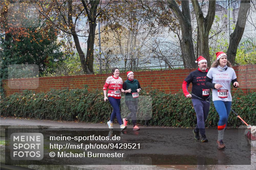 07.12.2025 - St. Pauli X-Mass-Run No. 15 Michael Burmester http://msf.ph/oto/9429521 07.12.2025 11:26:59 Laufen 2685, 2735, 10, 1290, 1289 meine-sportfotos.de