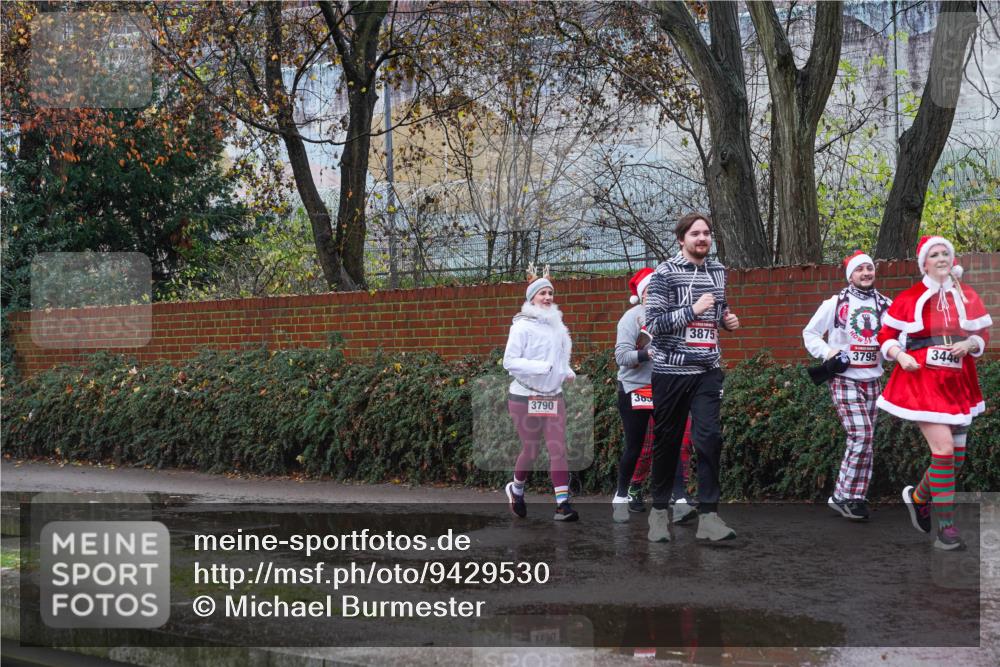 07.12.2025 - St. Pauli X-Mass-Run No. 15 Michael Burmester http://msf.ph/oto/9429530 07.12.2025 11:27:06 Laufen 3790 meine-sportfotos.de