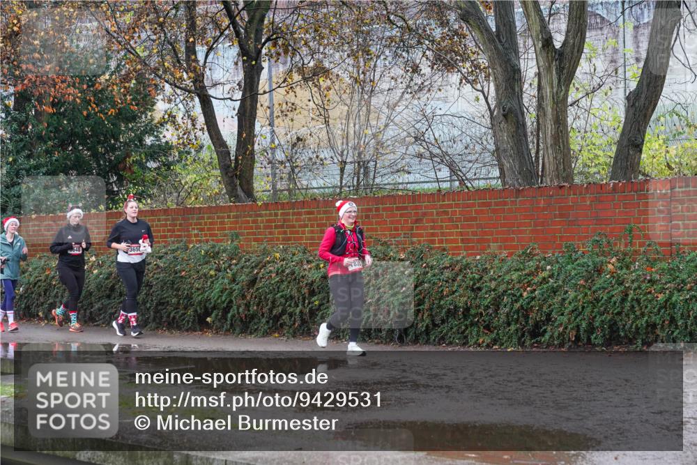 07.12.2025 - St. Pauli X-Mass-Run No. 15 Michael Burmester http://msf.ph/oto/9429531 07.12.2025 11:27:10 Laufen 3650, 835 meine-sportfotos.de