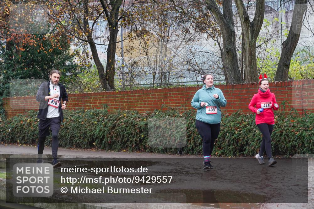 07.12.2025 - St. Pauli X-Mass-Run No. 15 Michael Burmester http://msf.ph/oto/9429557 07.12.2025 11:28:01 Laufen 419, 409, 415 meine-sportfotos.de