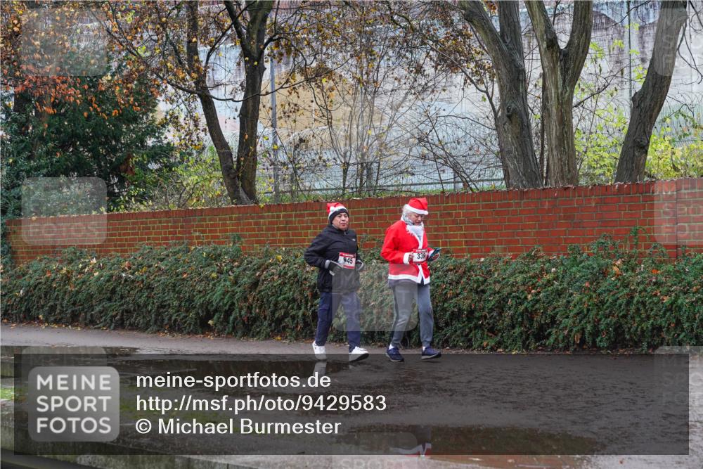 07.12.2025 - St. Pauli X-Mass-Run No. 15 Michael Burmester http://msf.ph/oto/9429583 07.12.2025 11:29:05 Laufen 45, 339 meine-sportfotos.de