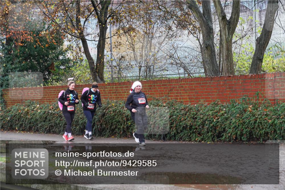 07.12.2025 - St. Pauli X-Mass-Run No. 15 Michael Burmester http://msf.ph/oto/9429585 07.12.2025 11:29:11 Laufen 1803, 1877, 1914 meine-sportfotos.de