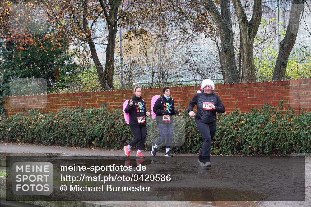 07.12.2025 - St. Pauli X-Mass-Run No. 15 Michael Burmester http://msf.ph/oto/9429586 07.12.2025 11:29:12 Laufen 1803, 1877, 194 meine-sportfotos.de