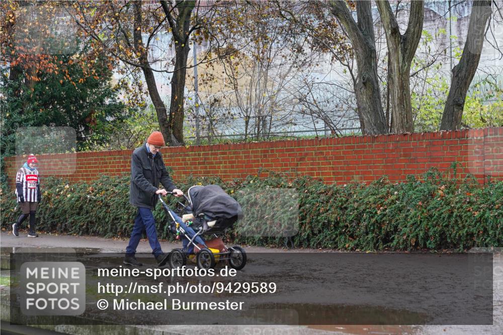 07.12.2025 - St. Pauli X-Mass-Run No. 15 Michael Burmester http://msf.ph/oto/9429589 07.12.2025 11:29:48 Laufen 3121 meine-sportfotos.de