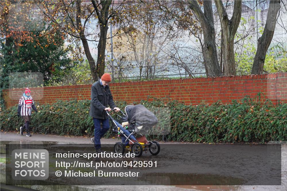 07.12.2025 - St. Pauli X-Mass-Run No. 15 Michael Burmester http://msf.ph/oto/9429591 07.12.2025 11:29:49 Laufen 3121 meine-sportfotos.de