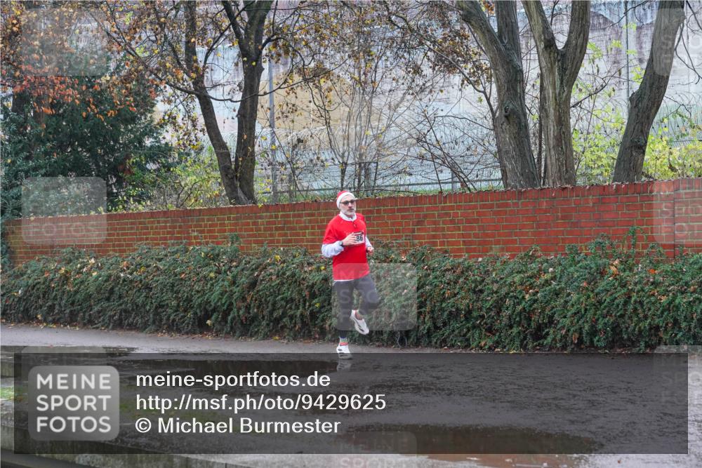 07.12.2025 - St. Pauli X-Mass-Run No. 15 Michael Burmester http://msf.ph/oto/9429625 07.12.2025 11:38:15 Laufen  meine-sportfotos.de