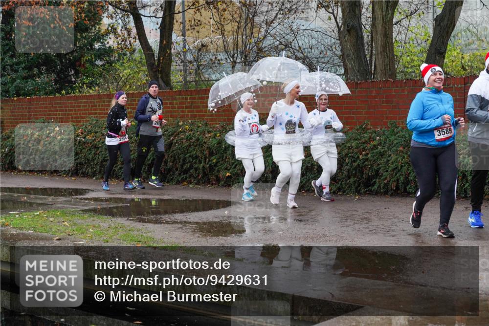 07.12.2025 - St. Pauli X-Mass-Run No. 15 Michael Burmester http://msf.ph/oto/9429631 07.12.2025 09:48:00 Laufen 2658, 265, 3589 meine-sportfotos.de