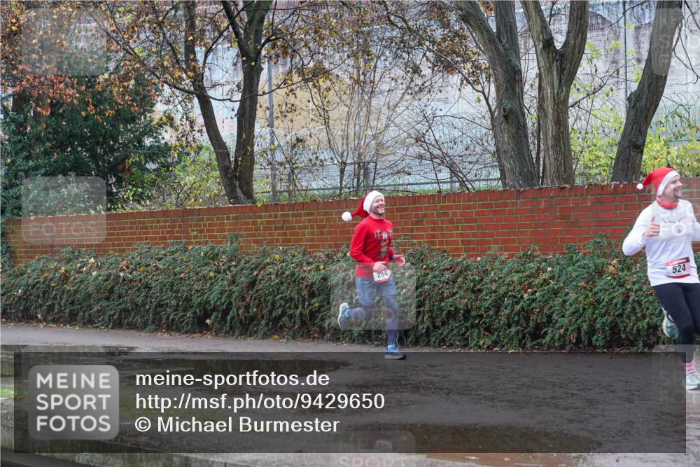 07.12.2025 - St. Pauli X-Mass-Run No. 15 Michael Burmester http://msf.ph/oto/9429650 07.12.2025 11:39:23 Laufen 294, 524 meine-sportfotos.de