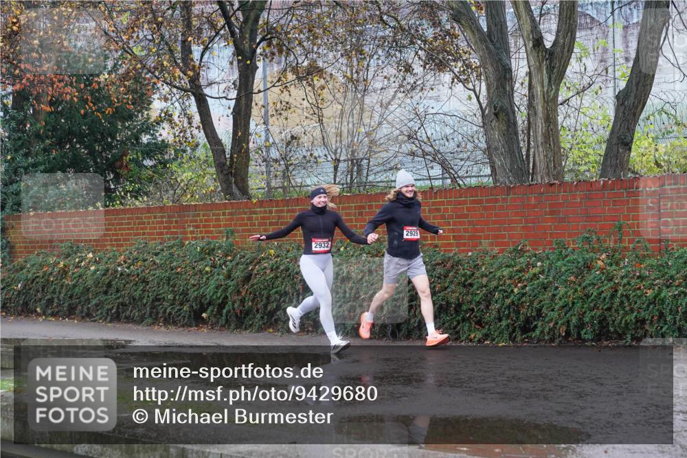 07.12.2025 - St. Pauli X-Mass-Run No. 15 Michael Burmester http://msf.ph/oto/9429680 07.12.2025 11:40:30 Laufen 2932, 2929 meine-sportfotos.de