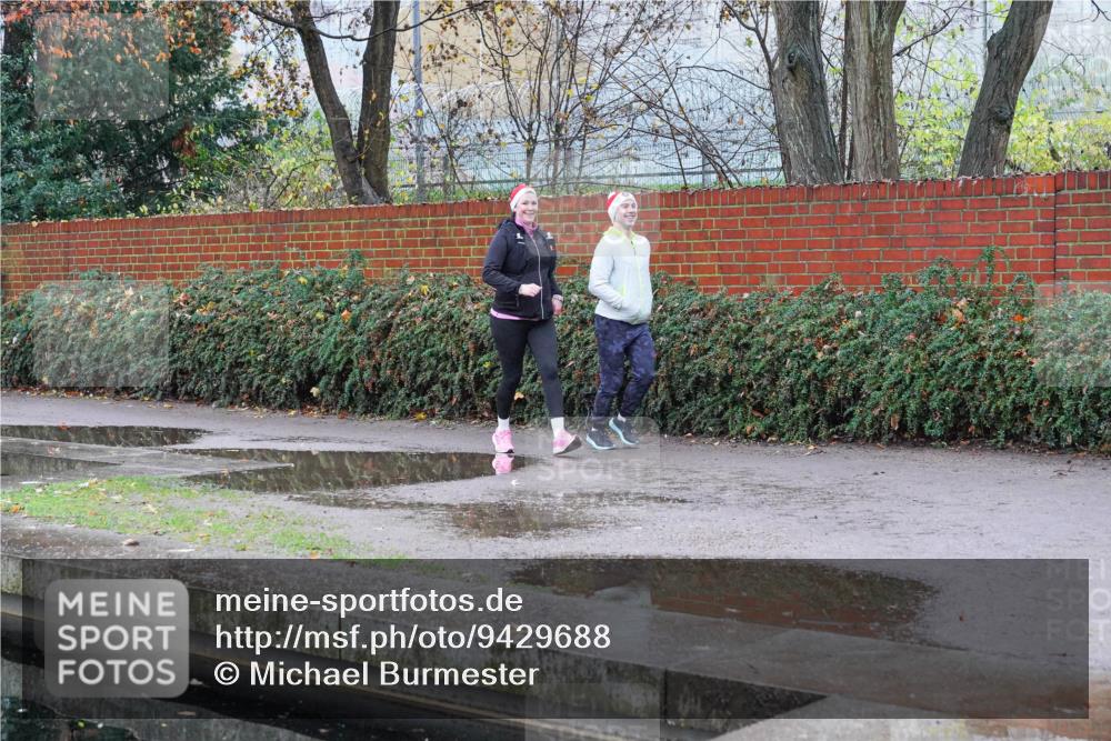 07.12.2025 - St. Pauli X-Mass-Run No. 15 Michael Burmester http://msf.ph/oto/9429688 07.12.2025 09:49:43 Laufen  meine-sportfotos.de