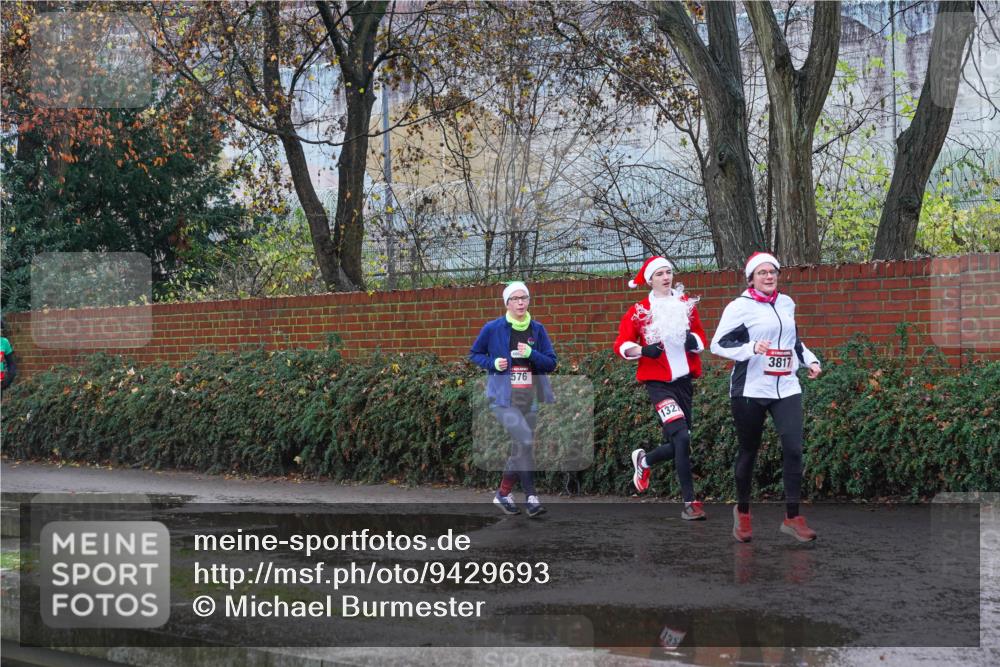 07.12.2025 - St. Pauli X-Mass-Run No. 15 Michael Burmester http://msf.ph/oto/9429693 07.12.2025 11:40:50 Laufen 576, 132, 3817 meine-sportfotos.de