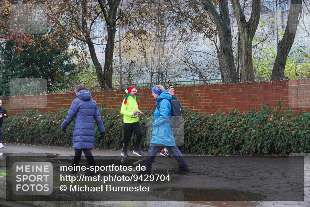 07.12.2025 - St. Pauli X-Mass-Run No. 15 Michael Burmester http://msf.ph/oto/9429704 07.12.2025 11:41:03 Laufen 406 meine-sportfotos.de