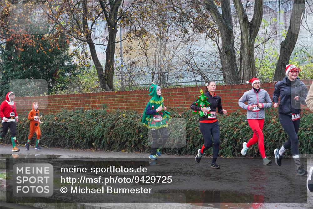 07.12.2025 - St. Pauli X-Mass-Run No. 15 Michael Burmester http://msf.ph/oto/9429725 07.12.2025 11:41:13 Laufen 4244, 424, 24, 4218, 4049, 177 meine-sportfotos.de