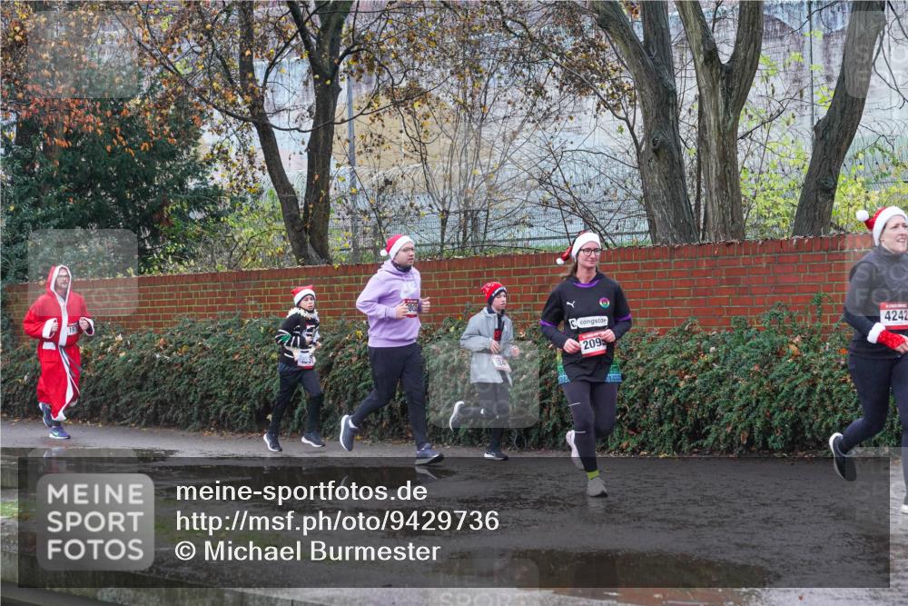 07.12.2025 - St. Pauli X-Mass-Run No. 15 Michael Burmester http://msf.ph/oto/9429736 07.12.2025 11:41:25 Laufen 2095, 4242 meine-sportfotos.de