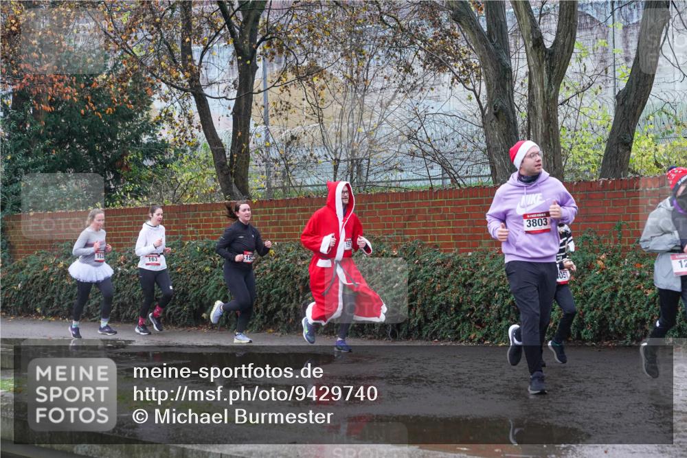 07.12.2025 - St. Pauli X-Mass-Run No. 15 Michael Burmester http://msf.ph/oto/9429740 07.12.2025 11:41:26 Laufen 163, 163, 19, 3803, 057, 12 meine-sportfotos.de