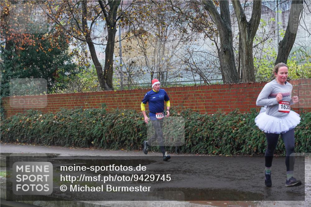 07.12.2025 - St. Pauli X-Mass-Run No. 15 Michael Burmester http://msf.ph/oto/9429745 07.12.2025 11:41:30 Laufen 1151, 1635 meine-sportfotos.de