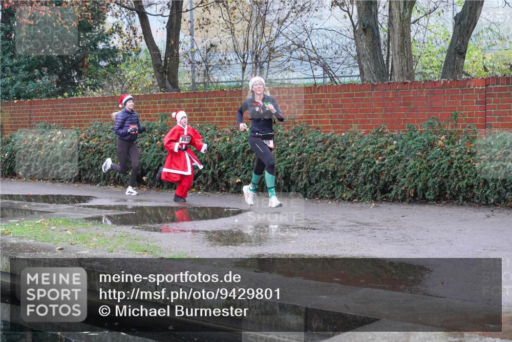 07.12.2025 - St. Pauli X-Mass-Run No. 15 Michael Burmester http://msf.ph/oto/9429801 07.12.2025 09:59:03 Laufen 08, 3633 meine-sportfotos.de