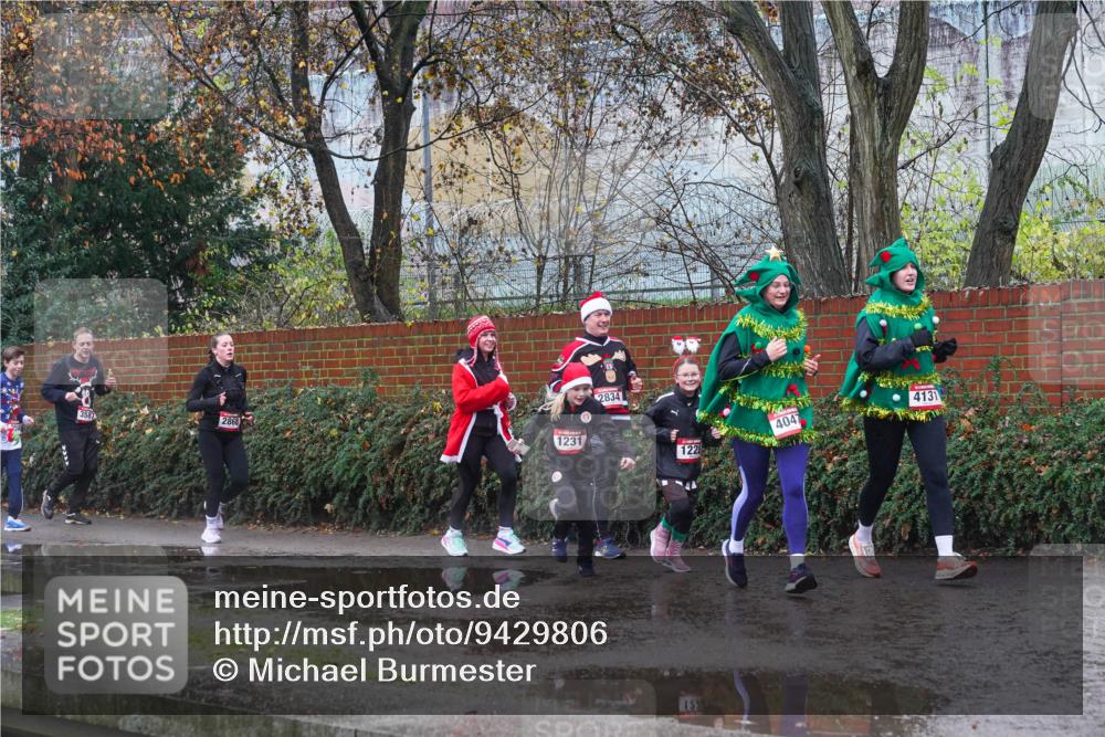 07.12.2025 - St. Pauli X-Mass-Run No. 15 Michael Burmester http://msf.ph/oto/9429806 07.12.2025 11:42:52 Laufen 3587, 2868, 1231, 2834, 1228, 4047, 433, 4131 meine-sportfotos.de
