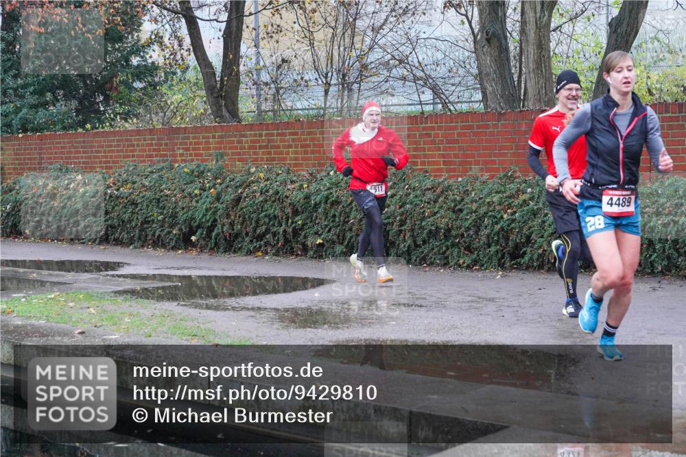 07.12.2025 - St. Pauli X-Mass-Run No. 15 Michael Burmester http://msf.ph/oto/9429810 07.12.2025 09:59:08 Laufen 4511, 28, 4489 meine-sportfotos.de