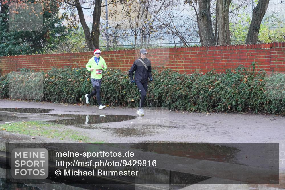 07.12.2025 - St. Pauli X-Mass-Run No. 15 Michael Burmester http://msf.ph/oto/9429816 07.12.2025 09:59:20 Laufen 174 meine-sportfotos.de