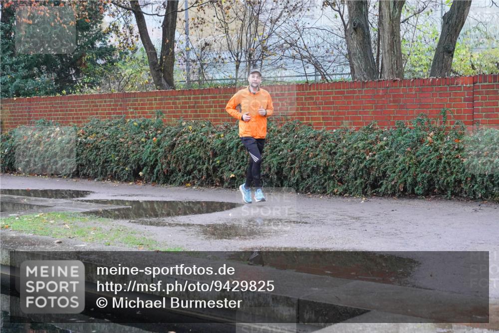 07.12.2025 - St. Pauli X-Mass-Run No. 15 Michael Burmester http://msf.ph/oto/9429825 07.12.2025 09:59:26 Laufen  meine-sportfotos.de