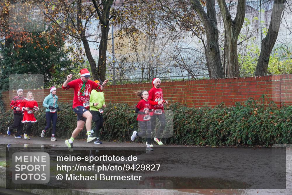 07.12.2025 - St. Pauli X-Mass-Run No. 15 Michael Burmester http://msf.ph/oto/9429827 07.12.2025 11:43:17 Laufen 4314, 3081, 3995, 3992, 3990, 2330 meine-sportfotos.de