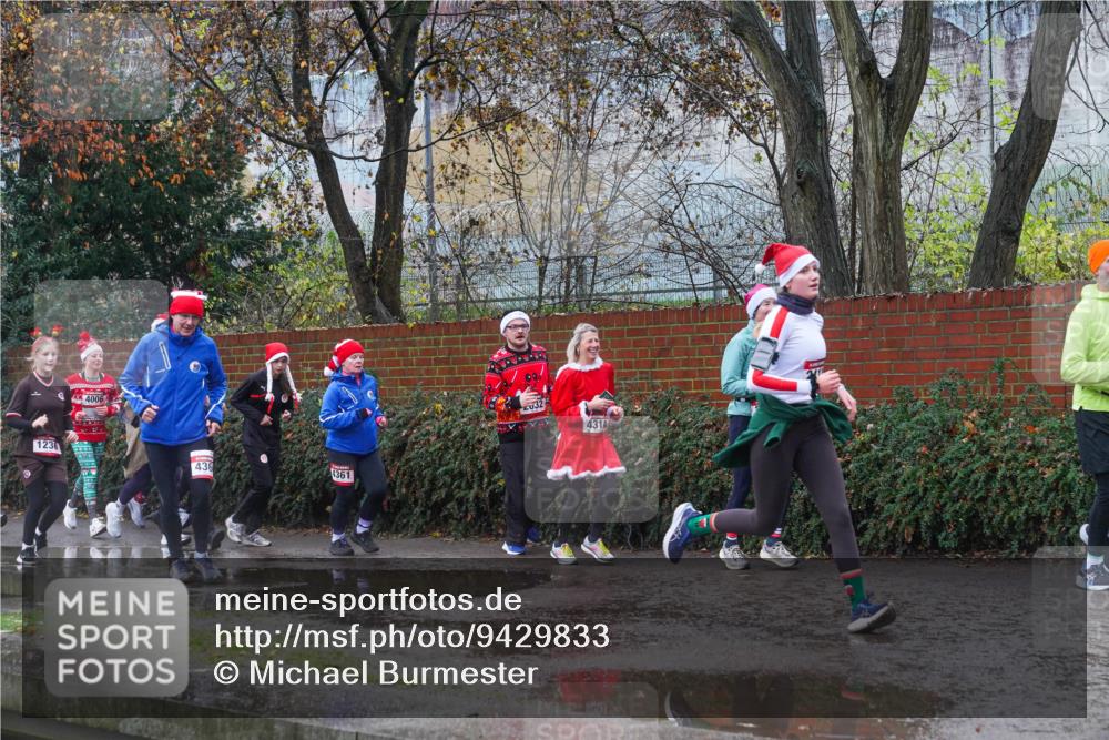 07.12.2025 - St. Pauli X-Mass-Run No. 15 Michael Burmester http://msf.ph/oto/9429833 07.12.2025 11:43:20 Laufen 1236, 4006, 436, 4361, 032, 4314 meine-sportfotos.de
